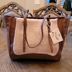 Brown sherling tote by Jessica Simpson NWT 🤎🤍